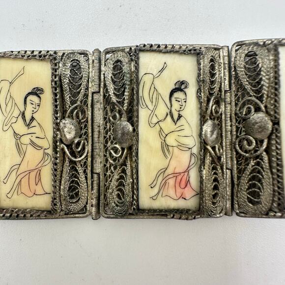 Antique Chinese silver filigree Scrimshaw etched woman ox bone panel bracelet - Picture 7 of 12